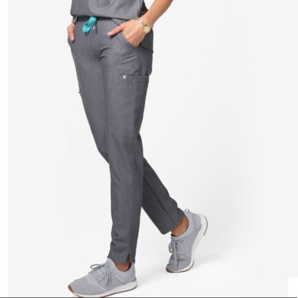 Figs scrubs